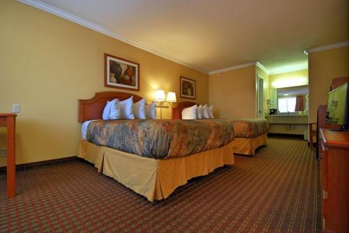 Americas Best Value Inn Killeen - image 5