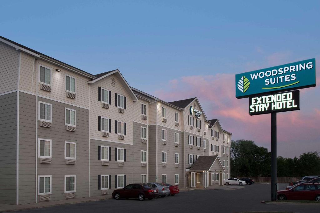 WoodSpring Suites Killeen - image 2