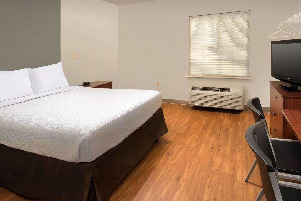 WoodSpring Suites Killeen - image 4