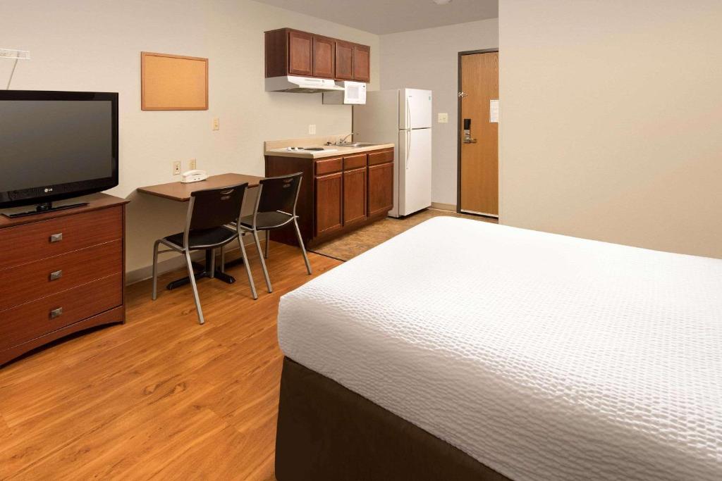 WoodSpring Suites Killeen - image 7