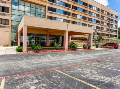 OYO Hotel Killeen East Central - image 4