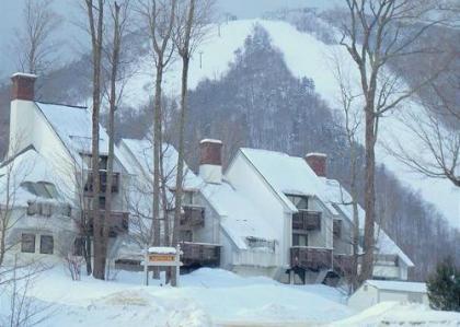 Ski InOut trailside townhome Vermont