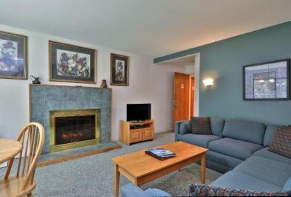 Cedarbrook Queen Suite 109 - image 4