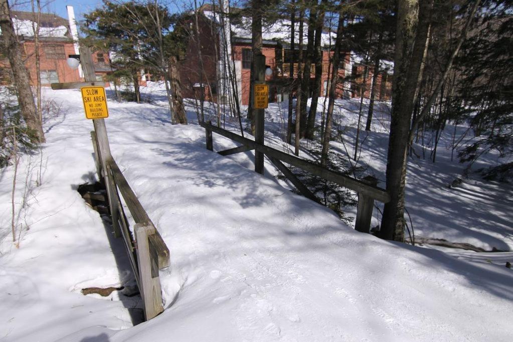 Trail Creek: Walk to lifts ski home! Closest unit to lifts ski home trail sports center - image 4