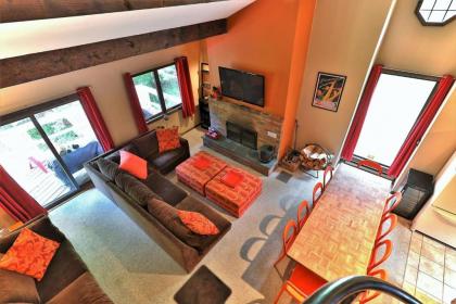 Champagne Chalet - Killington Ski House by Killington Vacation Rentals - image 14