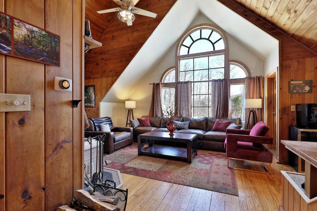 The Chalet on West Park by Killington Vacation Rentals - image 7