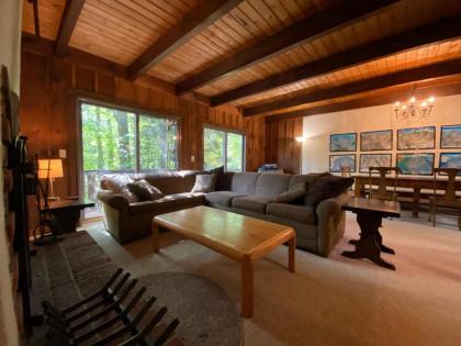 Hemlock Ridge 2B by Killington Vacation Rentals - image 1