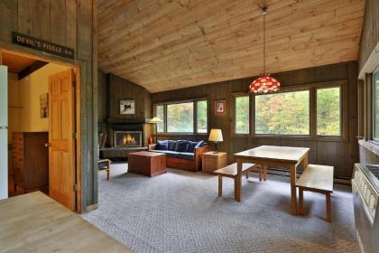 Coach Road Duplex - Left Side by Killington Vacation Rentals - image 15