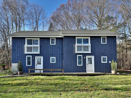 Blue Square - Right Unit by Killington Vacation Rentals - image 3