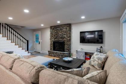 Double Dipper - Upper Unit by Killington Vacation Rentals - image 9