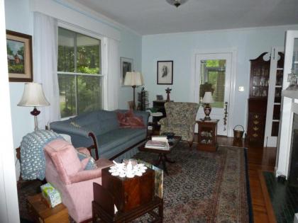 Back INN Time B&B - image 15