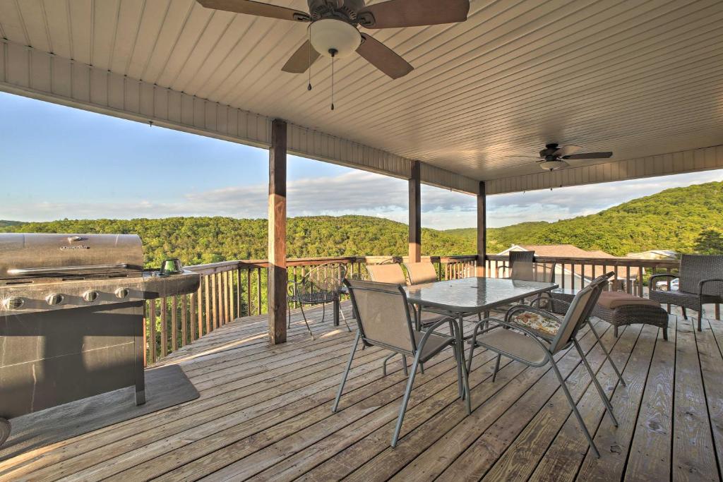 Lakefront Kimberling City Home with Game Room and Dock - image 6