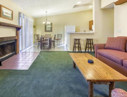 Beautiful Resort Condos in the Heart of the Ozarks - image 5