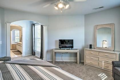 Condo in Lakefront Resort with Boat Launch and Pool! - image 15