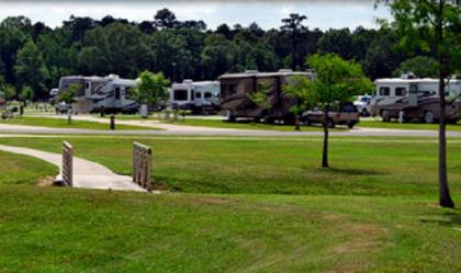 Red Shoes RV Park and Chalets - image 4