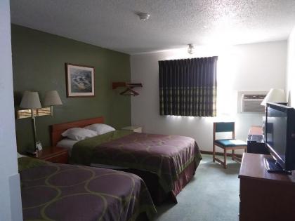 Amerihost Inn & Suites - image 3