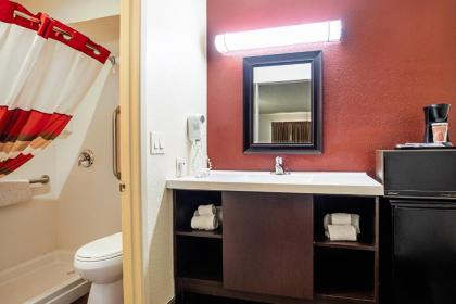 Red Roof Inn Kingman - image 8