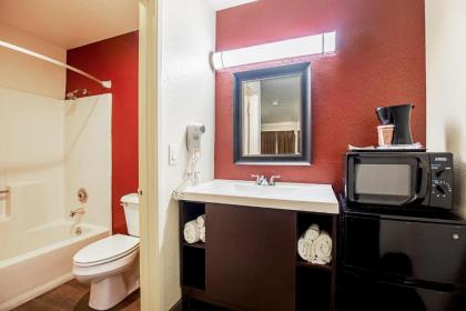 Red Roof Inn Kingman - image 9