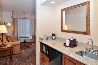 Hampton Inn & Suites Kingman - image 11