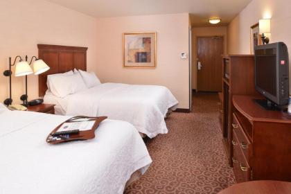 Hampton Inn & Suites Kingman - image 2