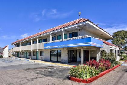 Motel 6-Kingman AZ - Route 66 East - image 2