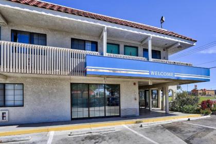 Motel 6-Kingman AZ - Route 66 East - image 5