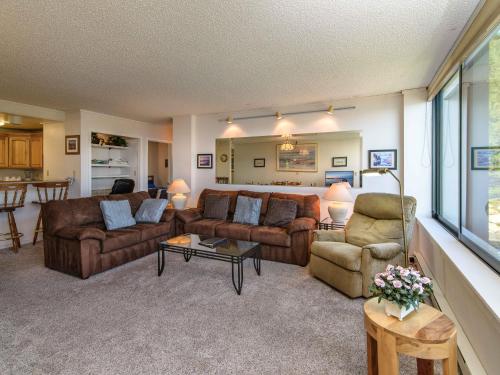 9200 Brockway Springs Dr Condo Unit 70 - image 3