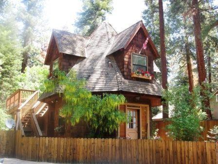 The Gingerbread Cottage (Cabin) - image 5