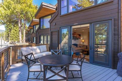 tahoe Beachfront Retreat by tahoe mountain Properties Kings Beach California