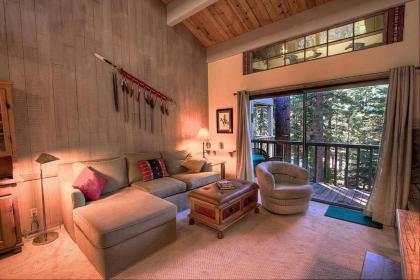 Cheyennes Place by Lake Tahoe Accommodations - image 16