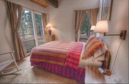 Kingswood Cornerview by Lake Tahoe Accommodations - image 3