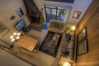 Forest View Townhouse by Lake Tahoe Accommodations - image 14