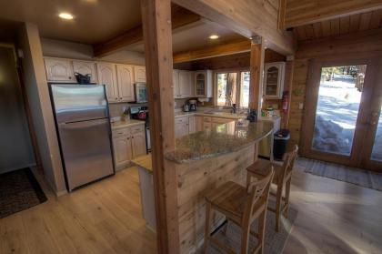 The Bass Chalet by Lake Tahoe Accommodations - image 18