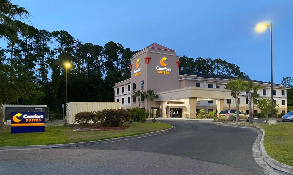 Comfort Suites by Choice Hotels Kingsland I-95 Kings Bay Naval Base - main image