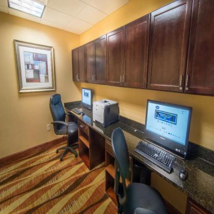 Hampton Inn Kingsland - image 11