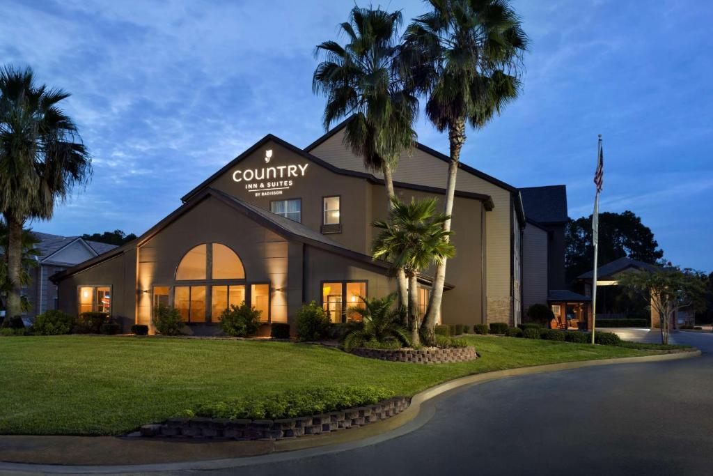 Country Inn & Suites by Radisson Kingsland GA - main image