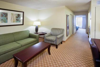 Country Inn & Suites by Radisson Kingsland GA - image 9