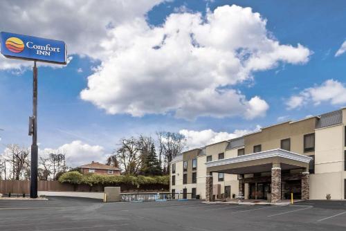 Comfort Inn South - image 4