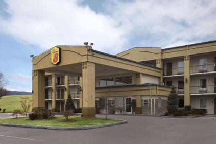 Super 8 by Wyndham Kingsport Kingsport