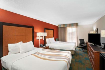 La Quinta Inn & Suites by Wyndham Kingsport TriCities Airport - image 10