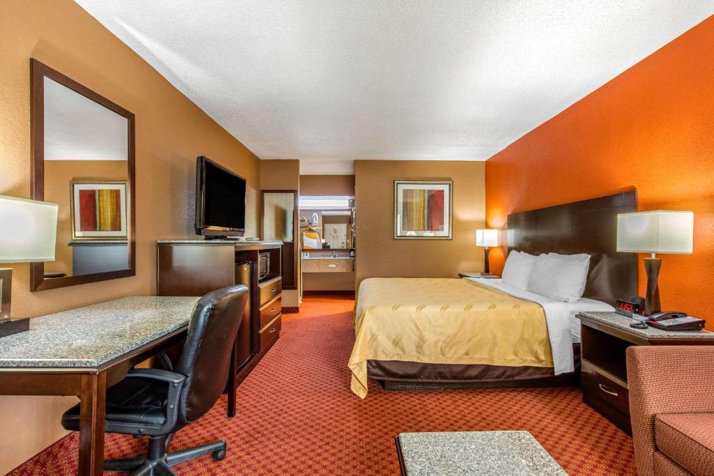 Quality Inn Kingston Springs - image 3