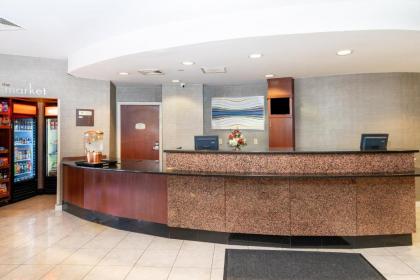 Courtyard by Marriott Kingston - image 13