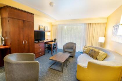 Courtyard by Marriott Kingston - image 6