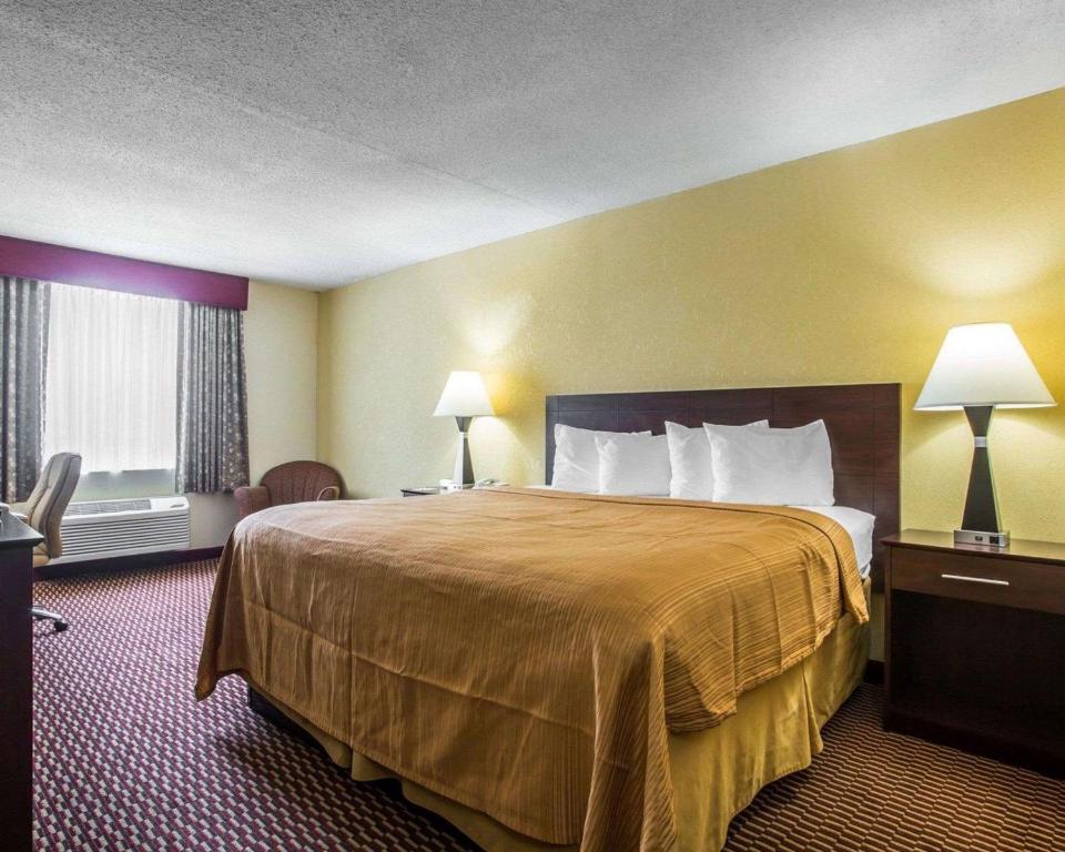 Quality Inn and Suites Kingston - image 7