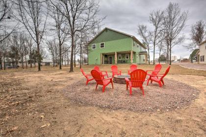 Spectacular Lake Texoma Home with Pool Table! - image 14