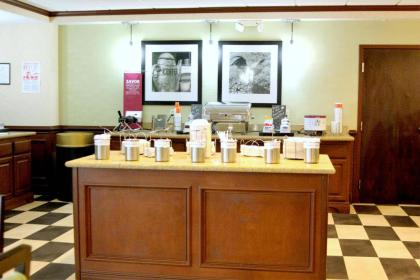 Hampton Inn Kingsville - image 12