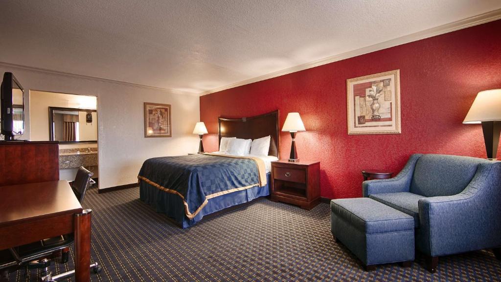 Americas Best Value Inn Kingsville - main image