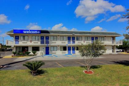 Motel 6-Kingsville TX - image 5