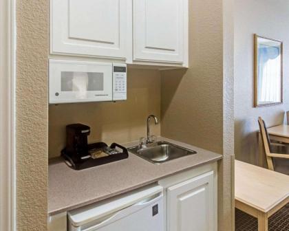 Comfort Suites Kingwood Houston North - image 6