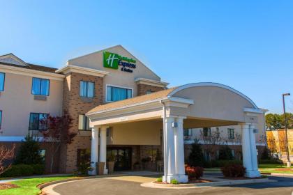 Holiday Inn Express Hotel & Suites Kinston an IHG Hotel